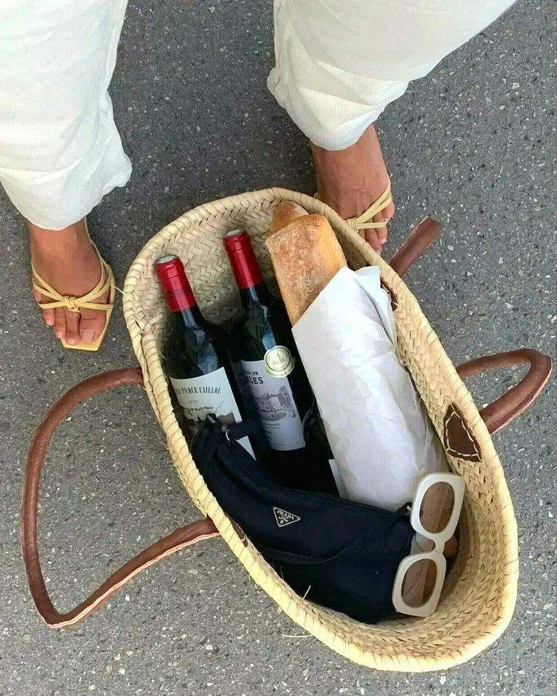 Strohtasche mit Schulterriemen